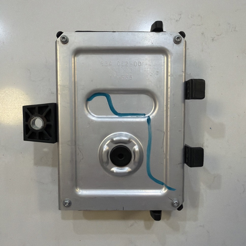 2013-2014 GM FUEL PUMP CONTROL MODULE OEM 22874299