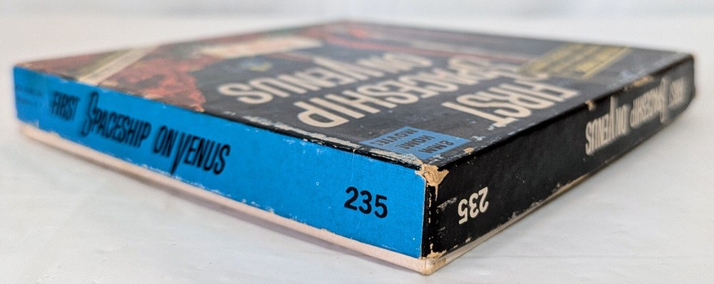 FIRST SPACESHIP ON VENUS KURT MAETZIG SUPER 8 # 235 Plus Attractions & Insert