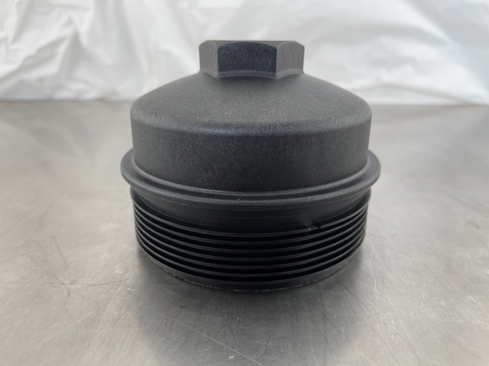 Genuine Navistar / International  1837497C1  Filter Cap