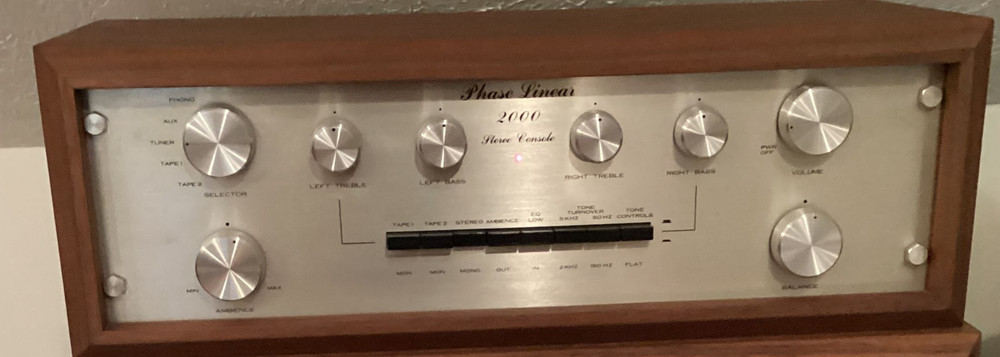 Phase Linear 2000 Stereo Preamplifier w/ Walnut Case & Original Owner's Manual