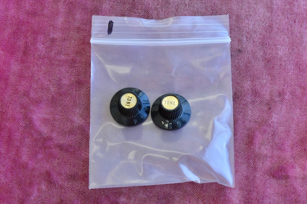 Vintage 1968 Gibson Witchhat Knobs Witch Hat Black Gold Inserts Les Paul Custom!