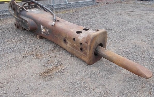 Cat H160 S comes with hoses point