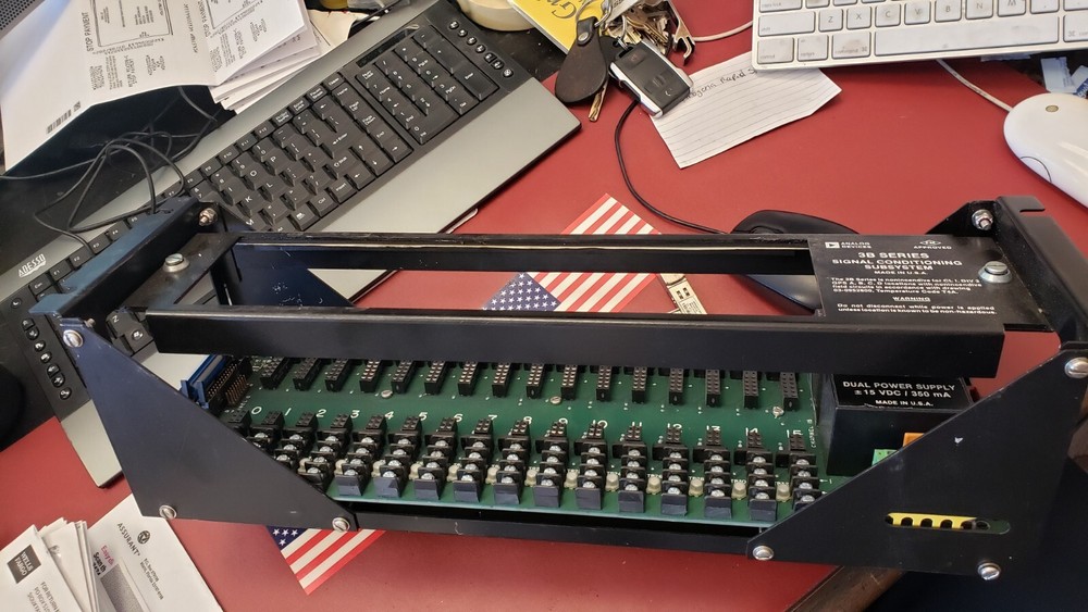 ANALOG DEVICES 3B01 16CH BACKPLANE MULTIPLEXER SYSTEM ( E1-2)