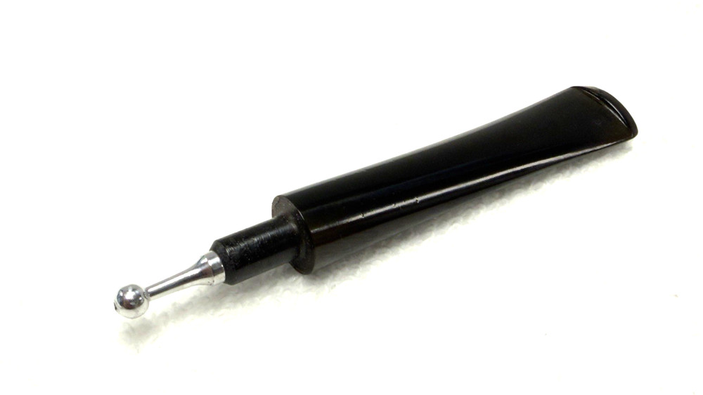 UNKNOWN MAKER: Small, Blast Finished Apple with Tapered Ebonite Stem