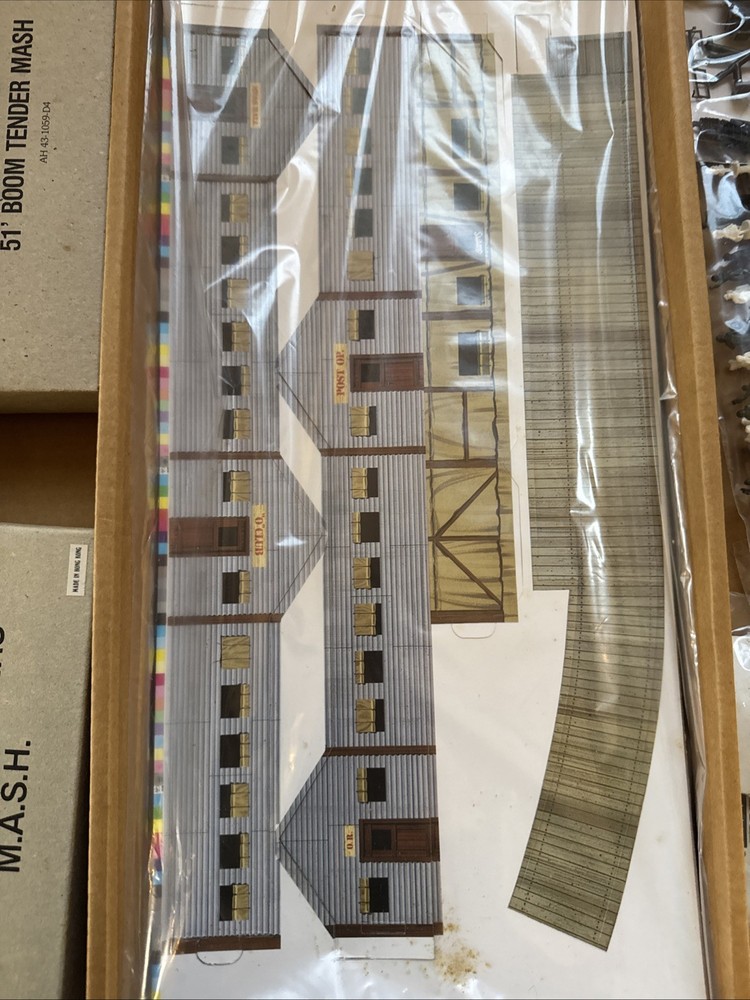 Bachmann HO Scale Mash 4077th Supply Train Set New Unused Open Box Read