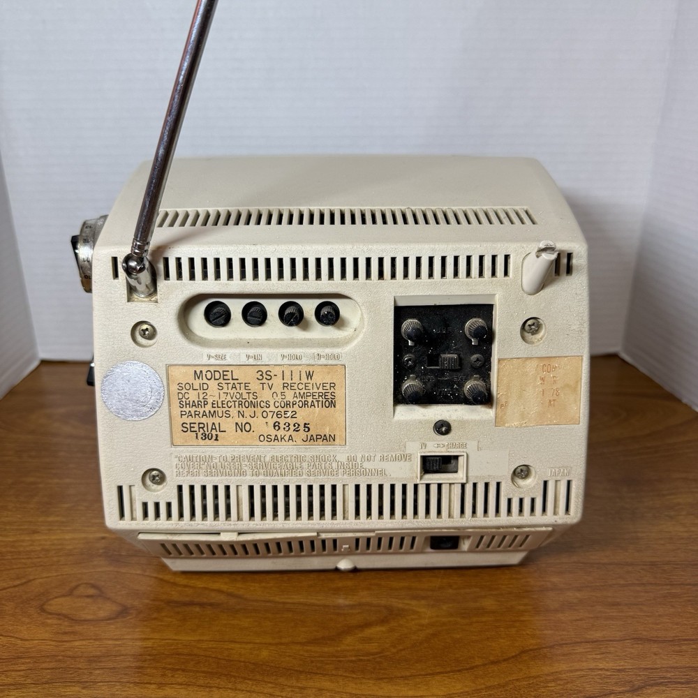 1970s Vintage Sharp 3S-111W Solid State Portable 5" Cube TV Space Age Made Japan