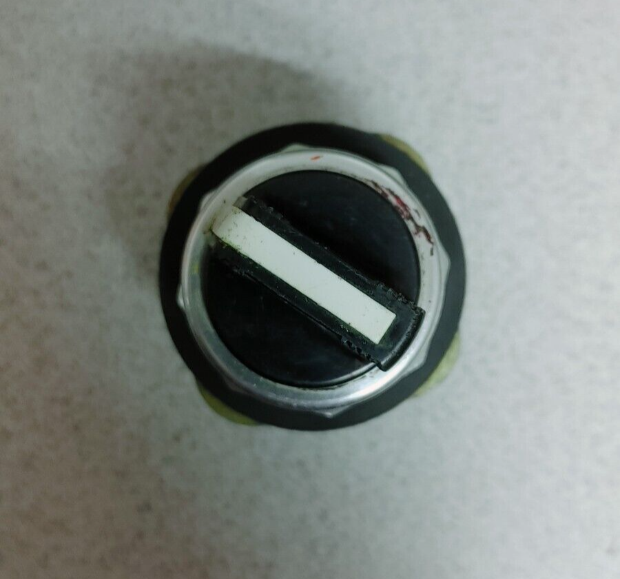 800T-H2 SERIES A 2 POSITION SELECTOR SWITCH QUANTITY!! WOW!!