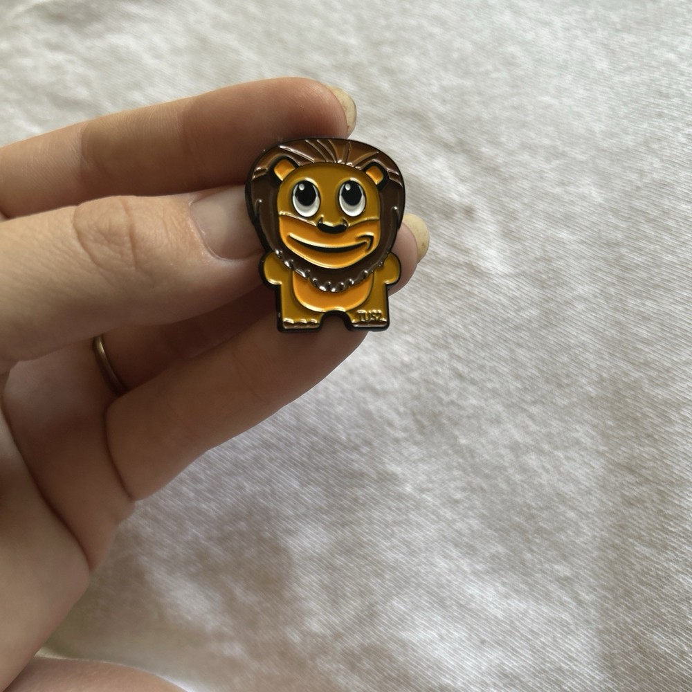 Madagascar Amazon Peccy Pins Set Of 5￼