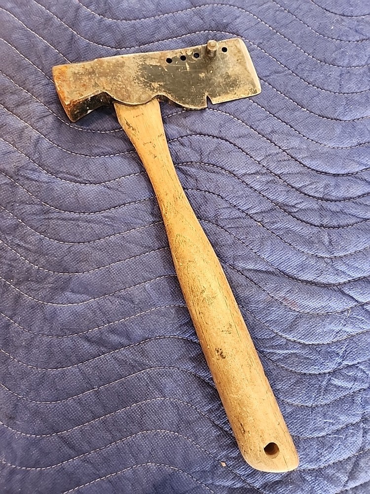 Genuine Underhill No 70 Hatchet - Great Shape
