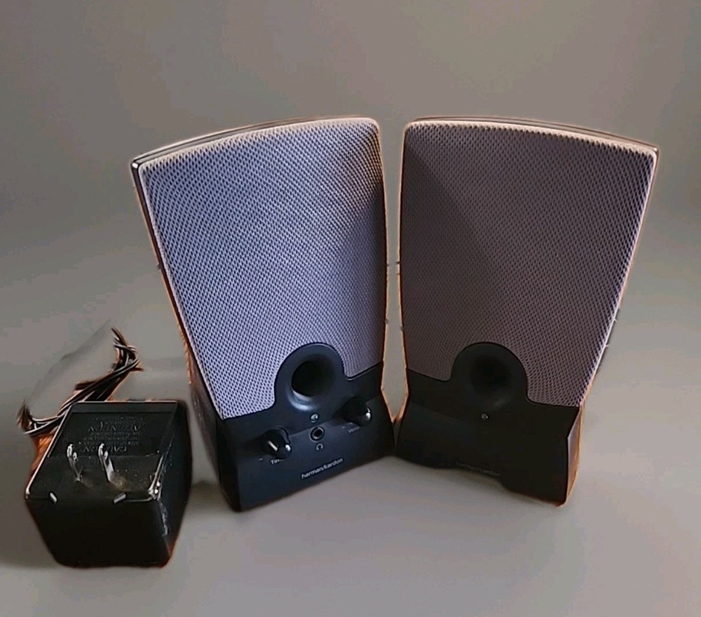 Harman / Kardon Speakers Multimedia Speaker System 01D430