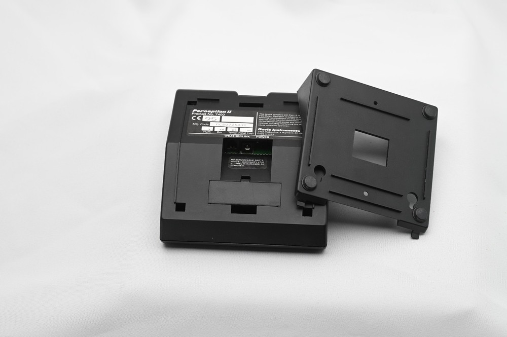 Davis Perception II 7400 Weather Station System Temp Barometer