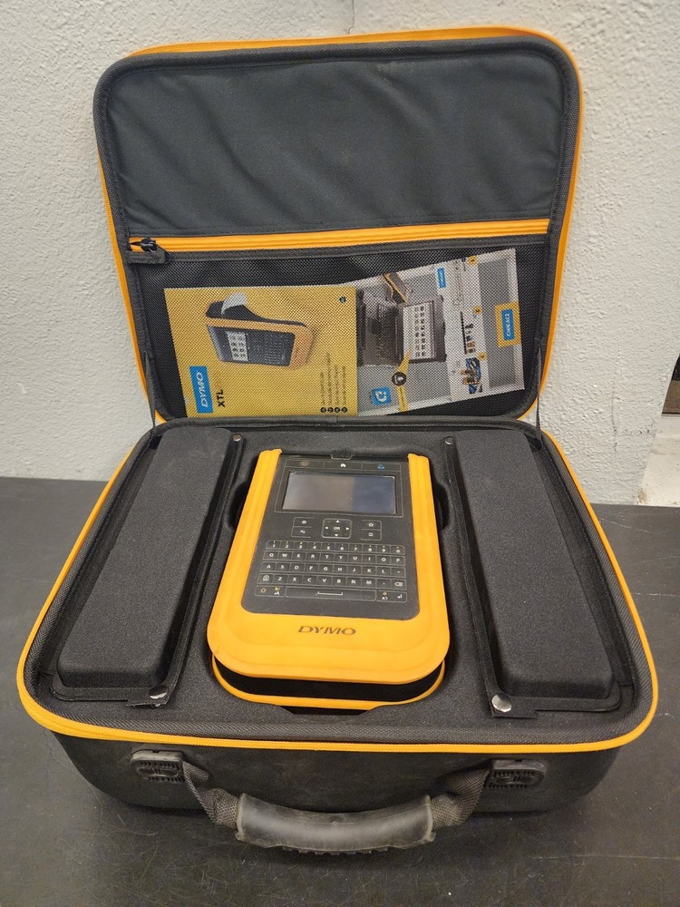 Dymo XTL 500 Label Maker bundle W/Case, Charger Owners Manual.
