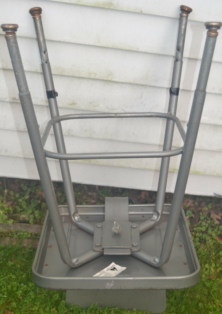 Vintage Industrial Arts/Shop Stool