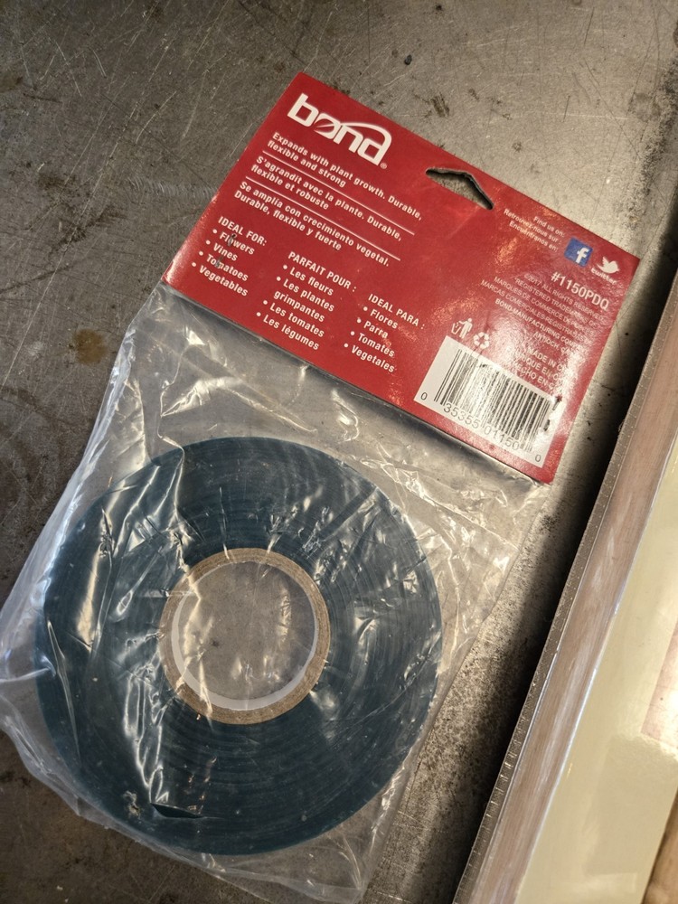 Tree Stake Kit & Three Way Meter Moisture, Light & Ph Meter!!!