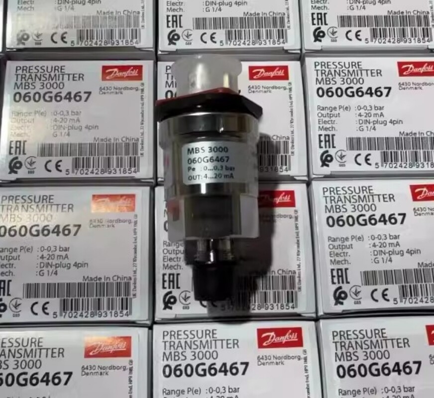 1pcs Danfoss Pressure Transmitter Sensor MBS3000 060G6467 0-0.3bar