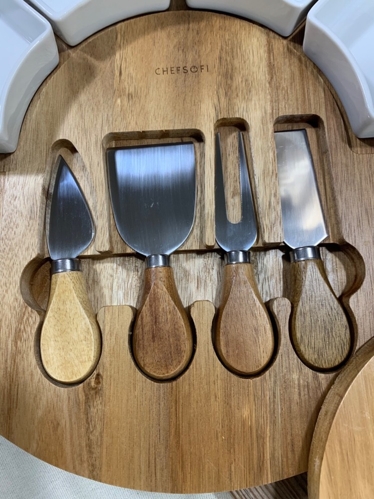 Bamboo Cheese Charcuterie Board pre owned