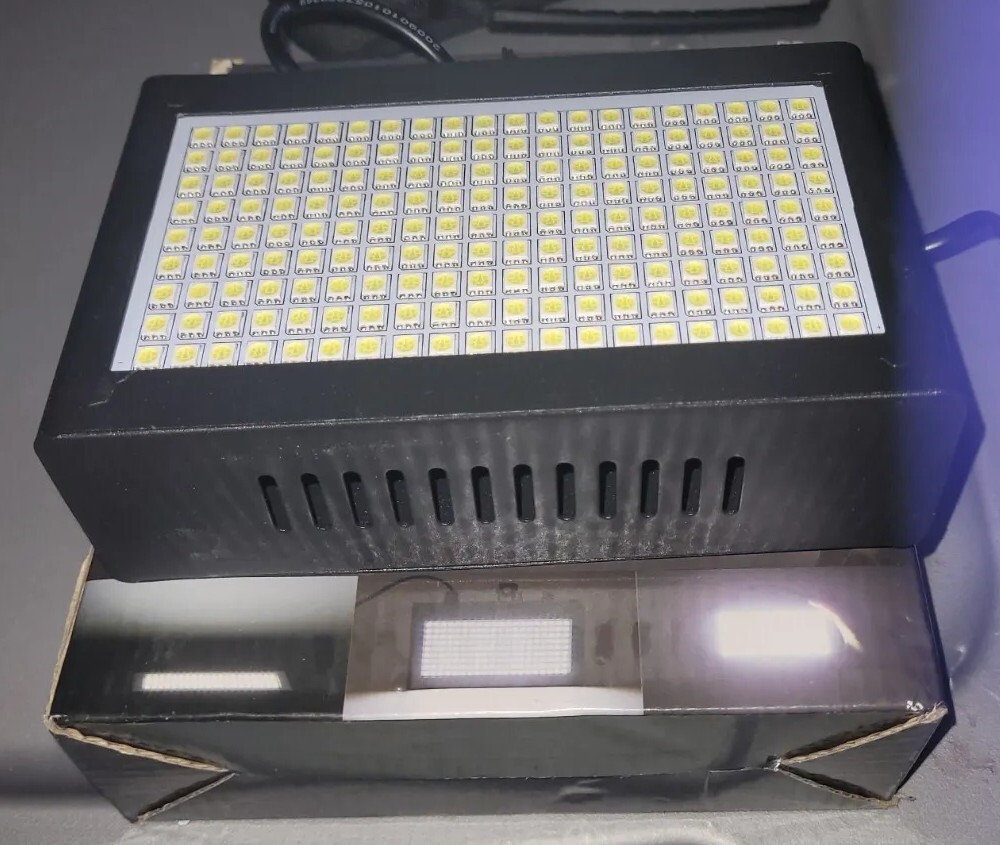 solmore led strobe ligth 18LED OPEN BOX