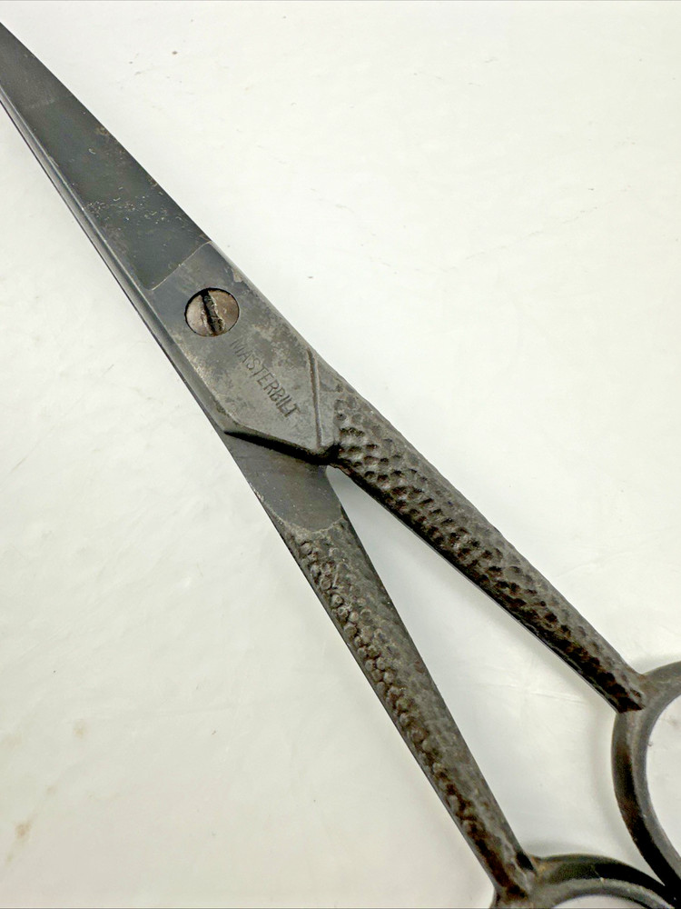 Giesen & Forsthoff Solingen Germany Vintage Scissors Masterbilt #105 - 7"