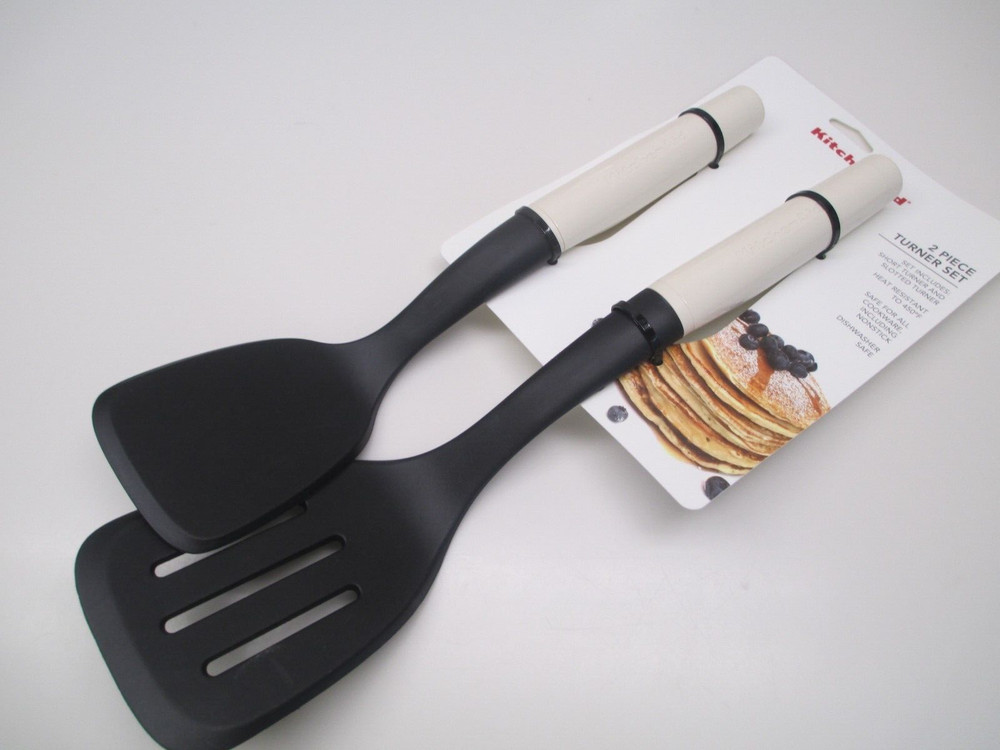 KitchenAid almond cream kitchen utensils (HACA)