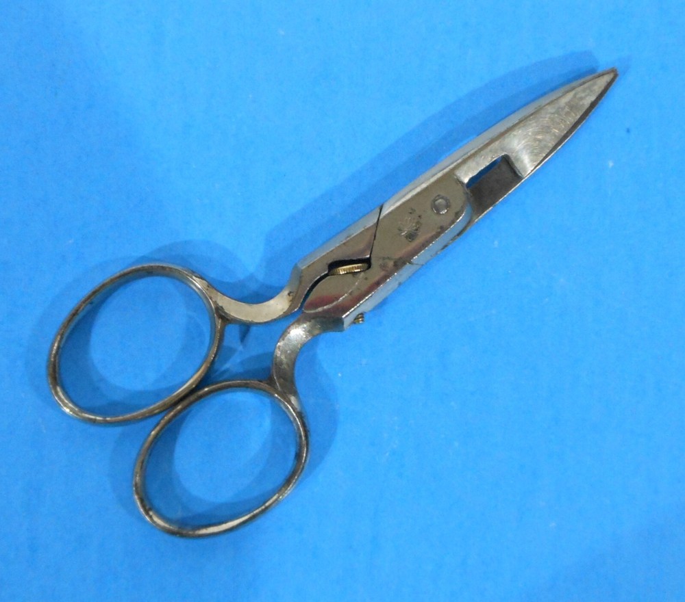 VTG W.H. MORLEY & SONS BUTTONHOLE SCISSORS GERMANY