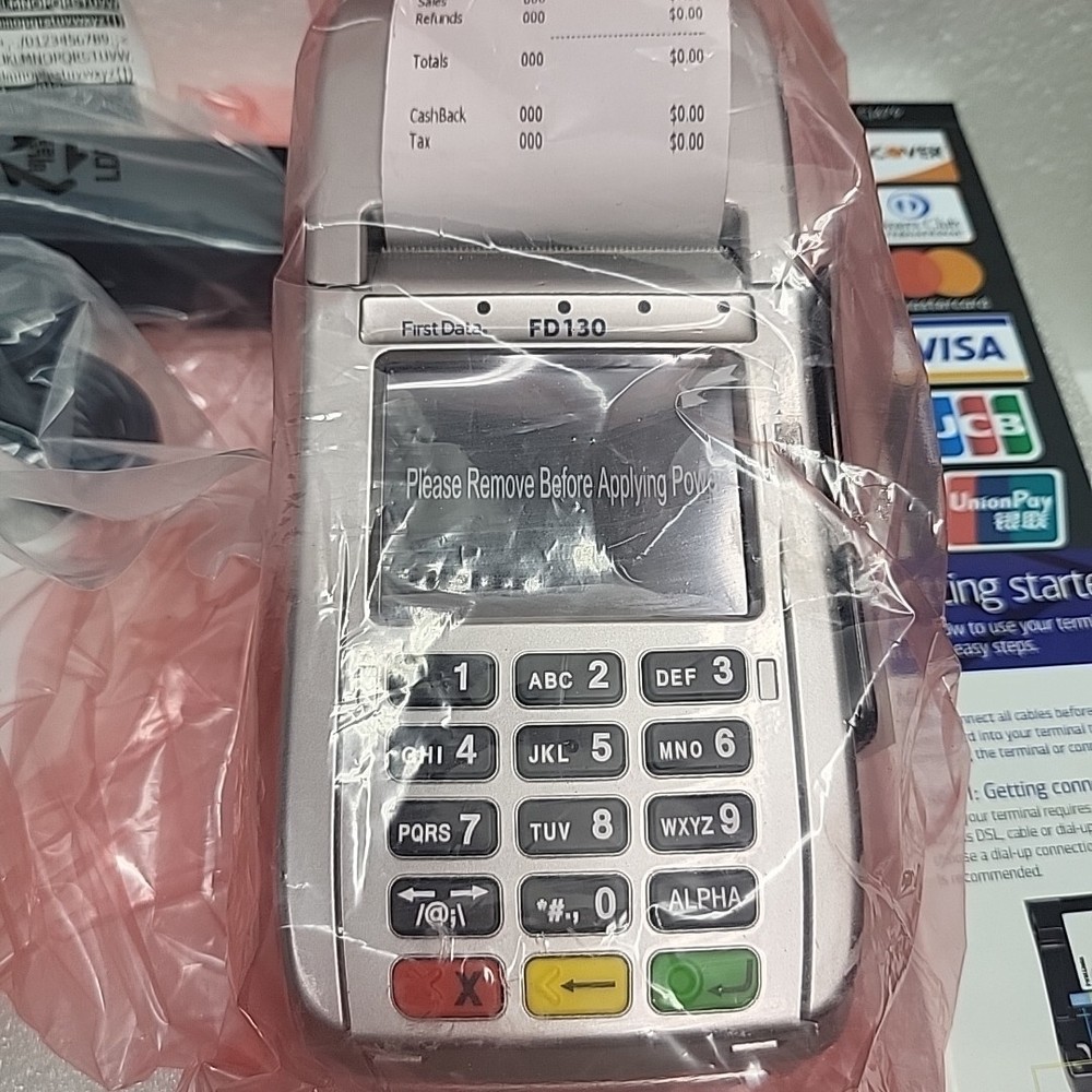 First Data FD130T Credit Card Terminal POS Card Reader, NEW