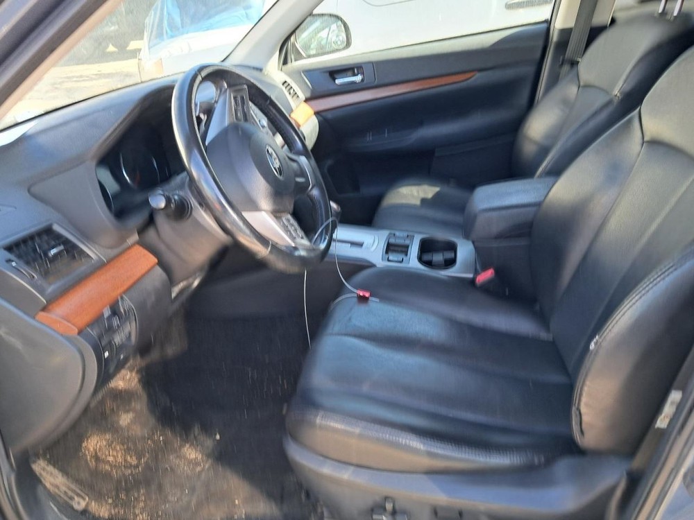 LEGACY 2013 Glove Box 4843170