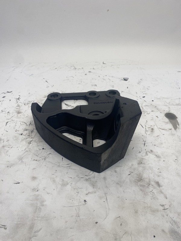 Cummins X15 Engine Mount 3606385C2 (548-12865)