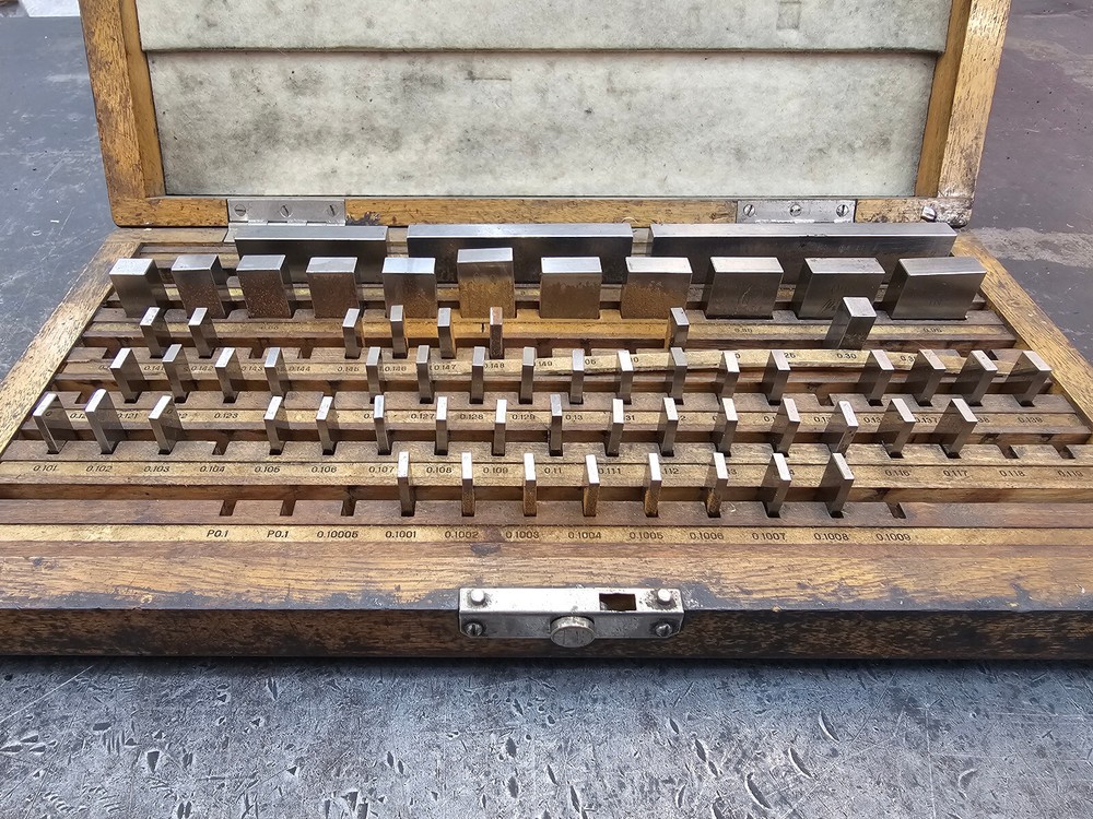 Kuroda Gage Blocks 82504 Missing/Replacements/Rusted. Set For Messing With.