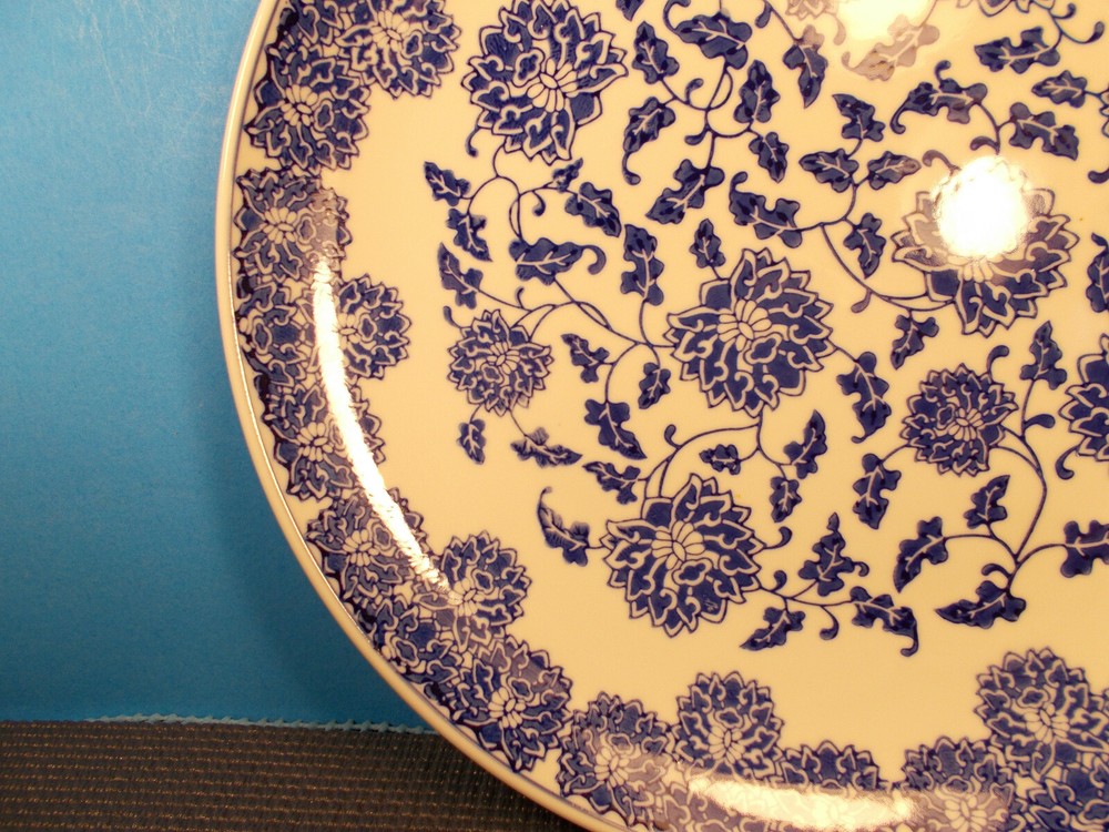 Pier 1 Dinnerware Tang Pattern Blue & White Design Dinner Plate 10 1/2"