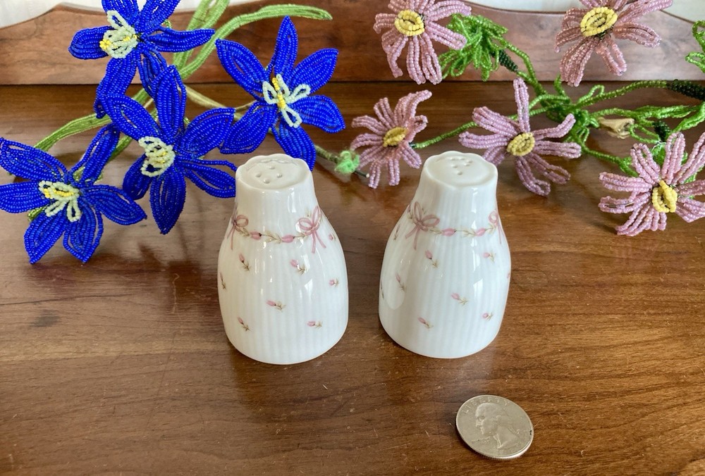 Kaiser China BORDEAUX Pattern Salt and Pepper Shaker Set