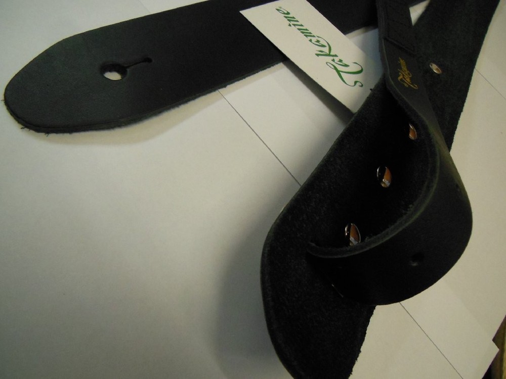 Takamine Black Leather Guitar Strap Adjustable Comfortable Made accessories E314