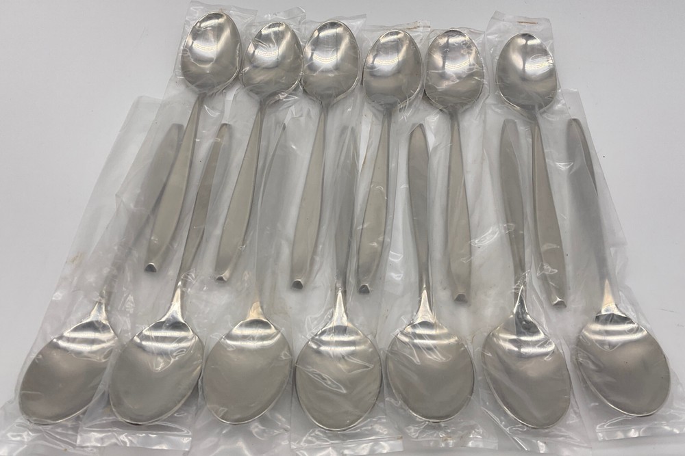 DeVille 18-8 Stainless Japan Caesar Pattern 28 Pieces Flatware Incomplete Set
