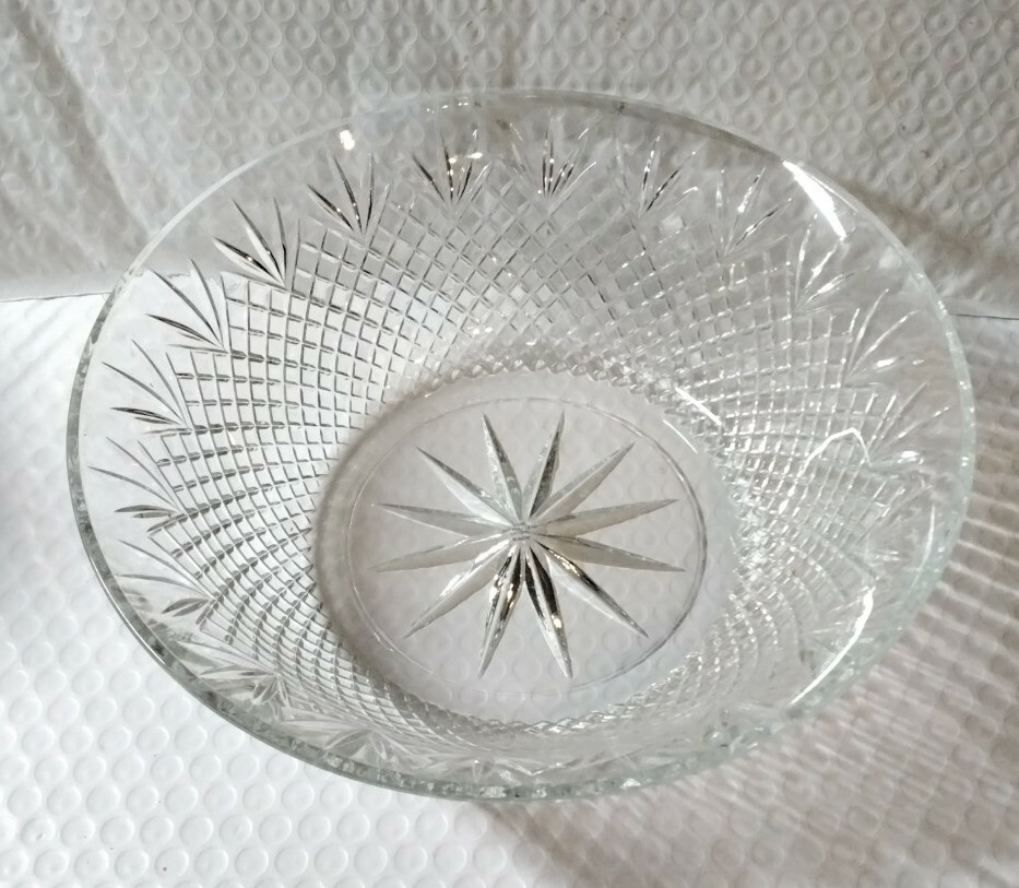 Classic Crystal Collection By Avon Table Accent Bowl