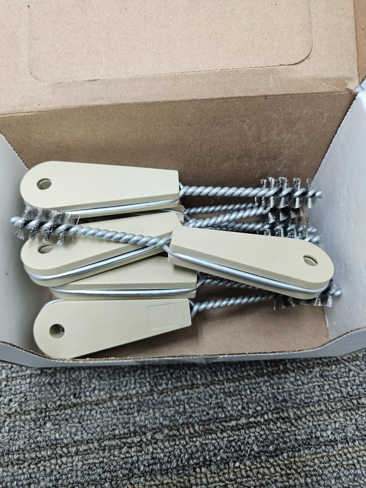 (QTY 36) Prime Source 1/2" E-Z Clean Fitting Brush 52803 Plastic Handle