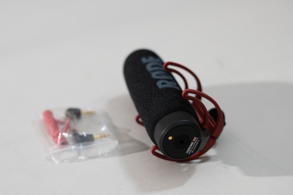 Rode VideoMic GO Lightweight On Camera Microphone