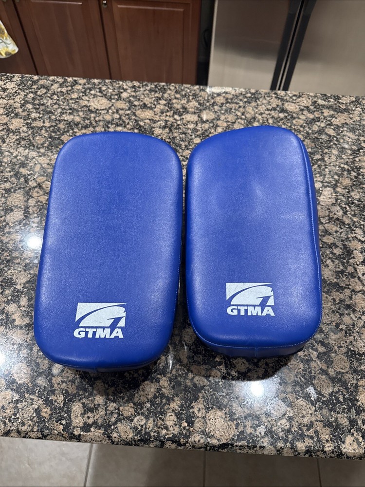 GTMA, Muay Tie , Kick Pads