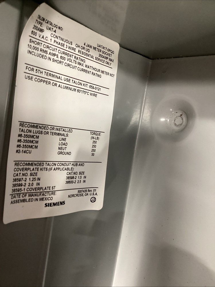 Talon UAT417-OPQG Meter Socket New