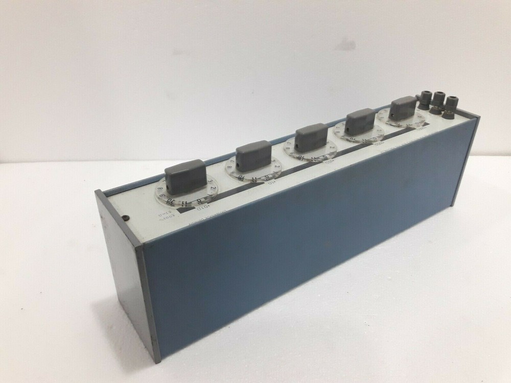 Danbridge PDR5/ABCDE Decade Resistance Box 0.1 to 100 Ω