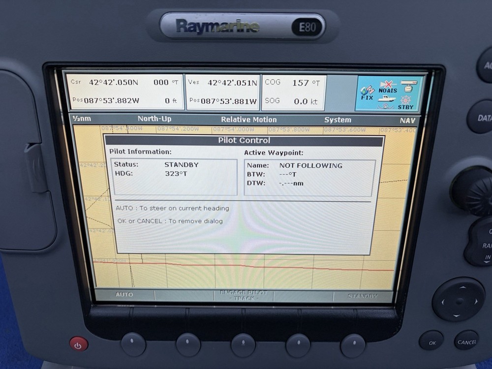 Raymarine E80 Classic GPS Chartplotter Multifunction Display W/ Cover; Tested