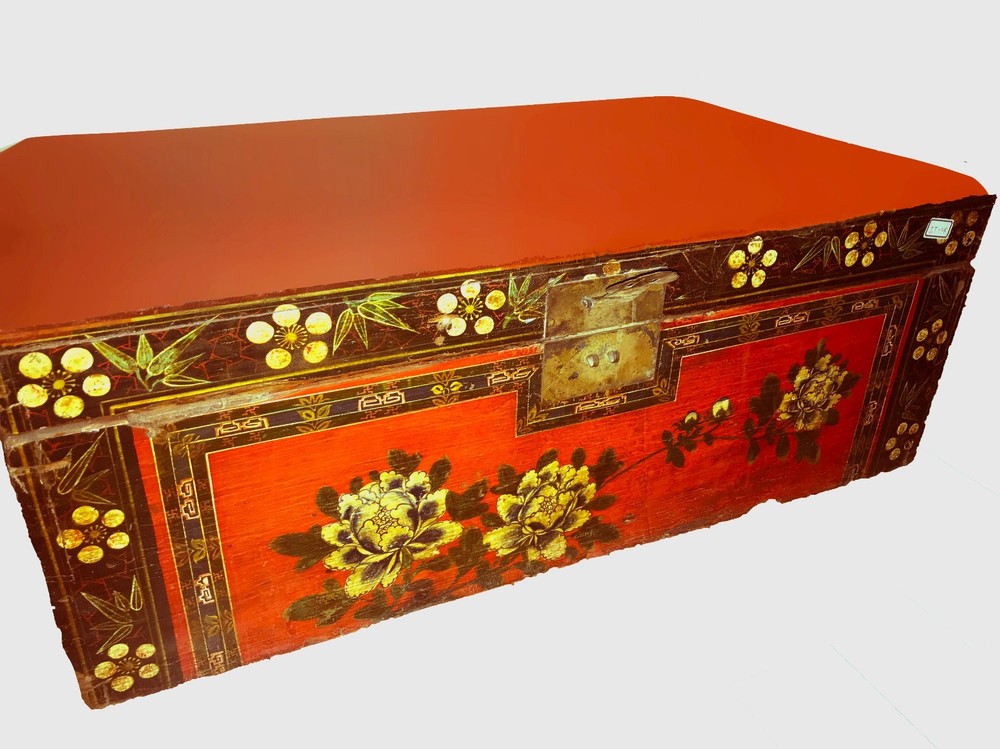 Vintage Chinese Trunk