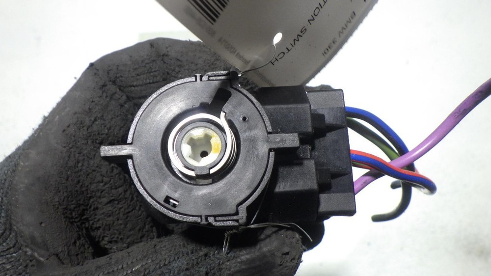 01 BMW 330i IGNITION SWITCH