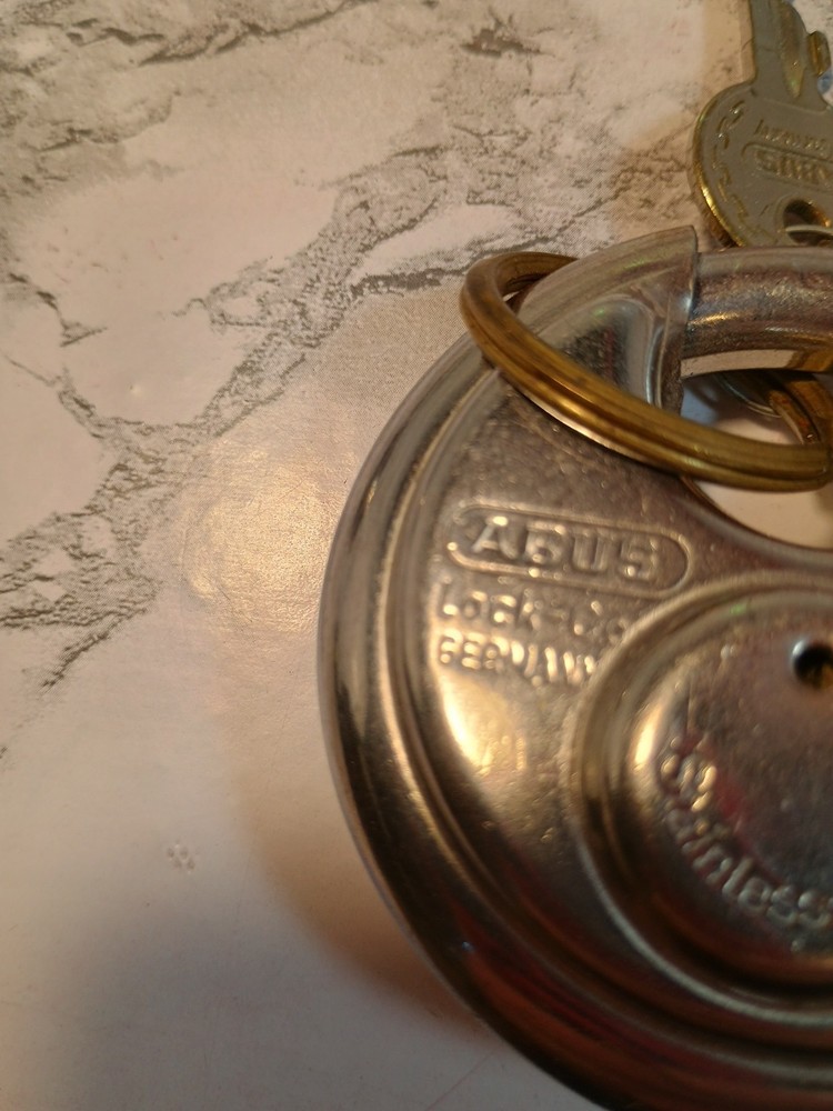 ABUS DISKUS 24/70 LOCK - Only 1 Key