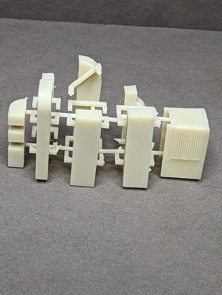 Z Scale Rooftop HVAC and Ductwork set of 2