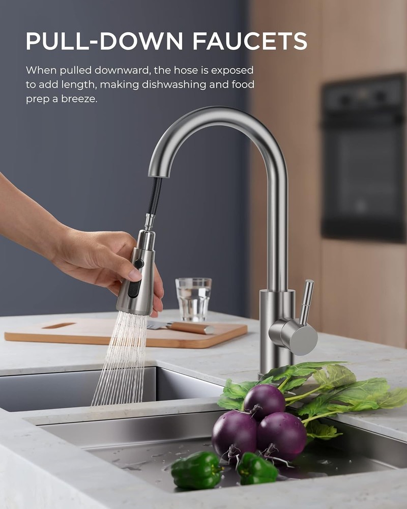 MOEN Doherty Single Handle Pull-Down Sprayer Kitchen Faucet in Stainless Finish