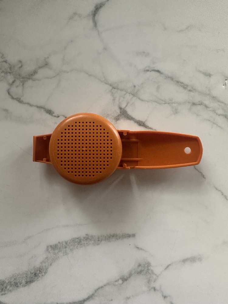 Vintage Tupperware Mini Sifter Or Strainer