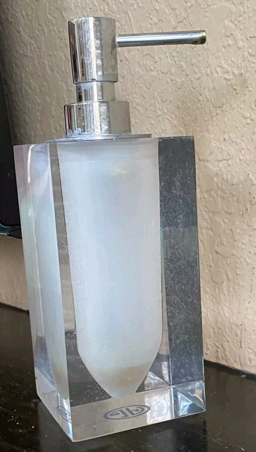 Jonathan Adler Hollywood Soap Dispenser Clear Acrylic Chrome Pump Cube