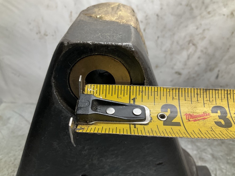 Cincinnati 1M Horizontal Milling Machine Overarm Support