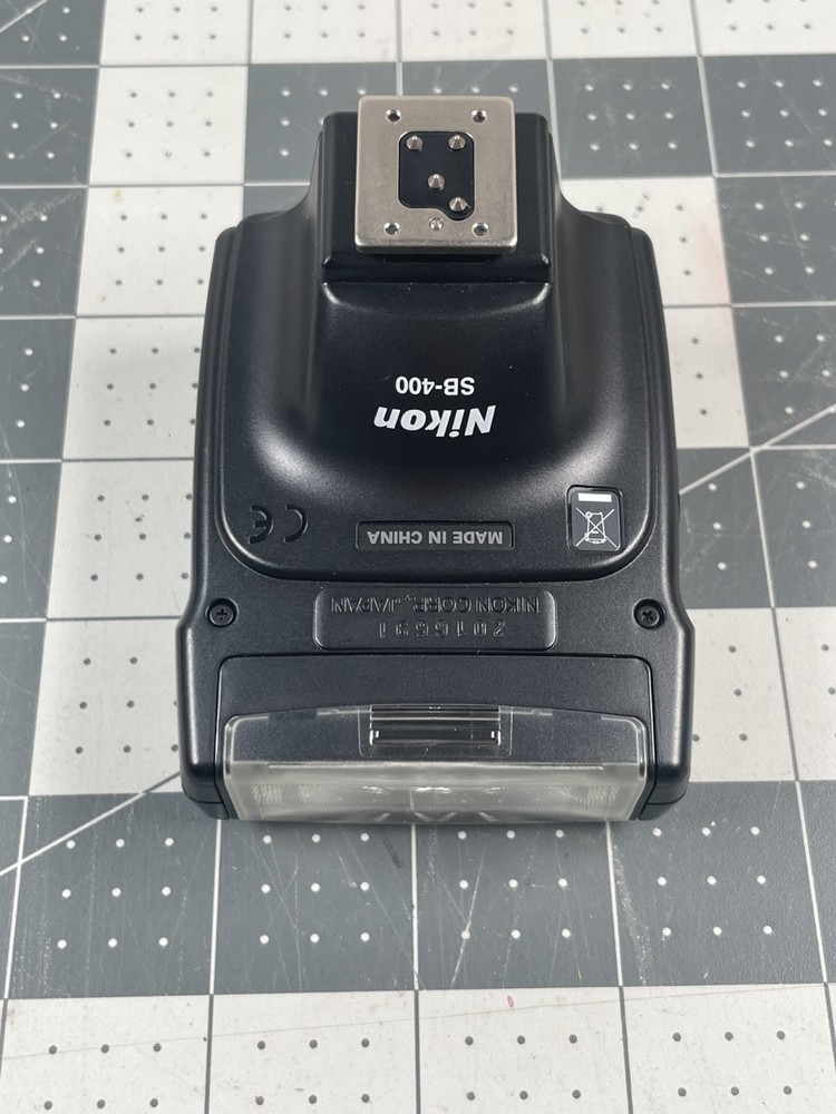Nikon Speedlight SB-400 EXCELLENT CONDITION