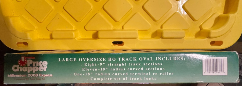 IHC HO - Price Chopper Millenium 2000 Express - Train Set