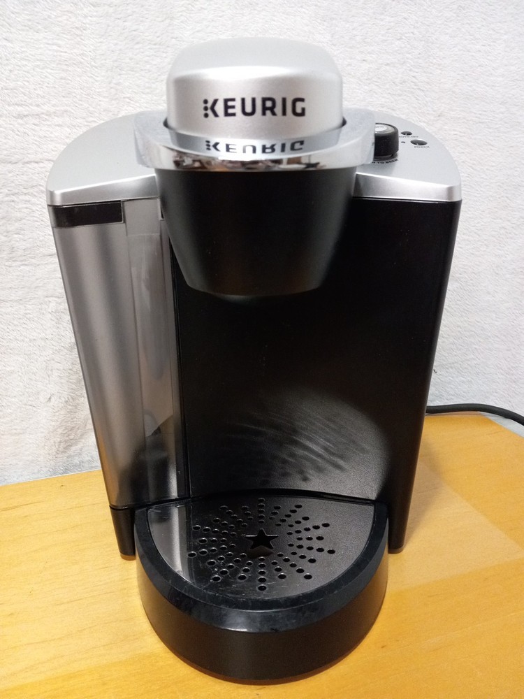 Keurig Commercial Coffee Maker Model K145- Tested - Works Great.